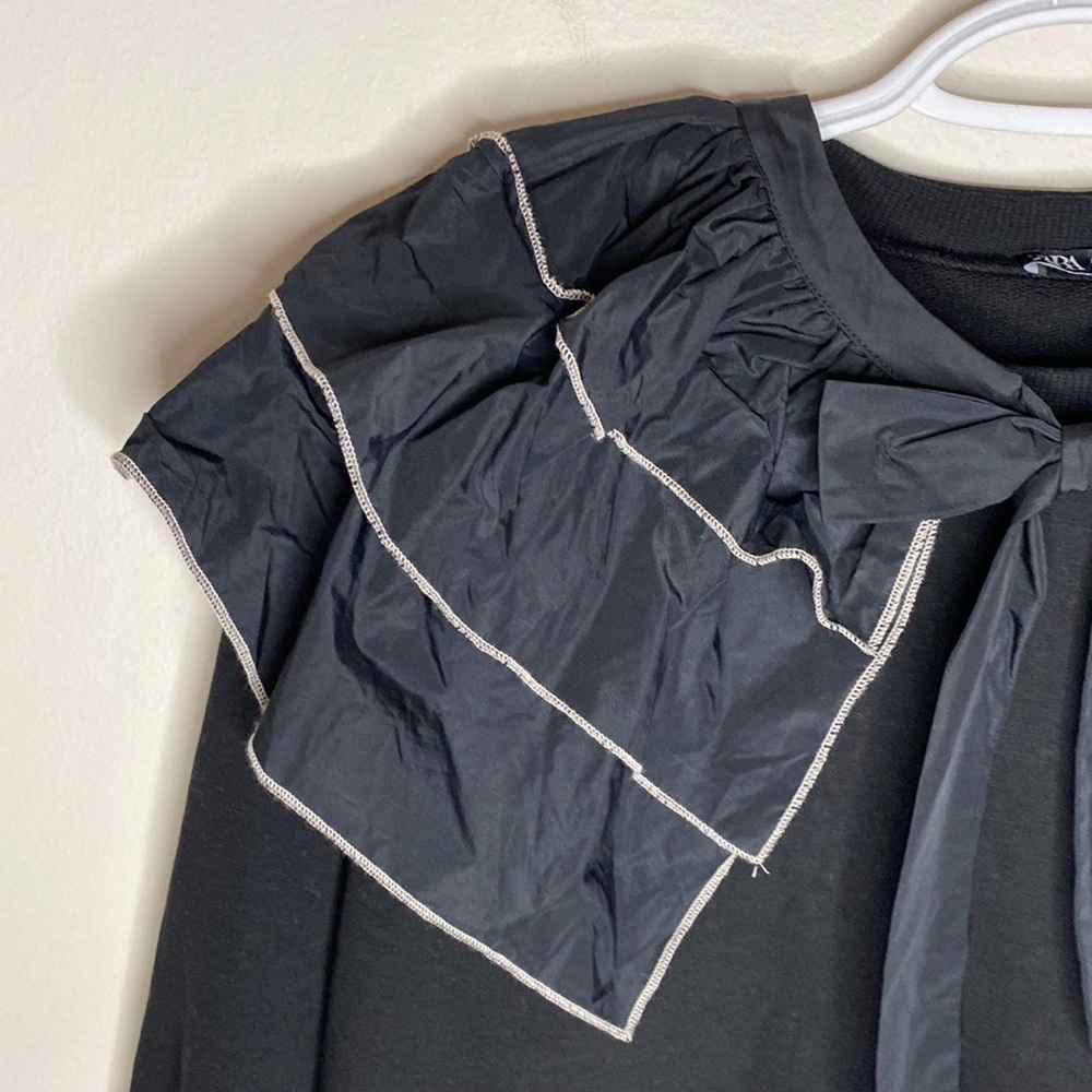 Zara Ruffled bib collar black sweatshirt with a front bow tie size M - Picture 4 of 13